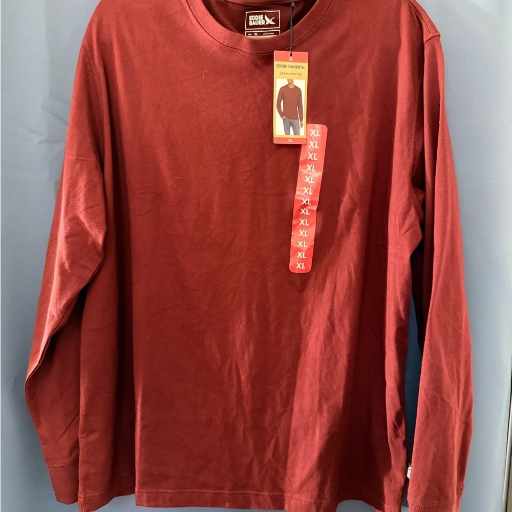 Eddie Bauer Long-Sleeve Crewneck Shirt in Deep Red
